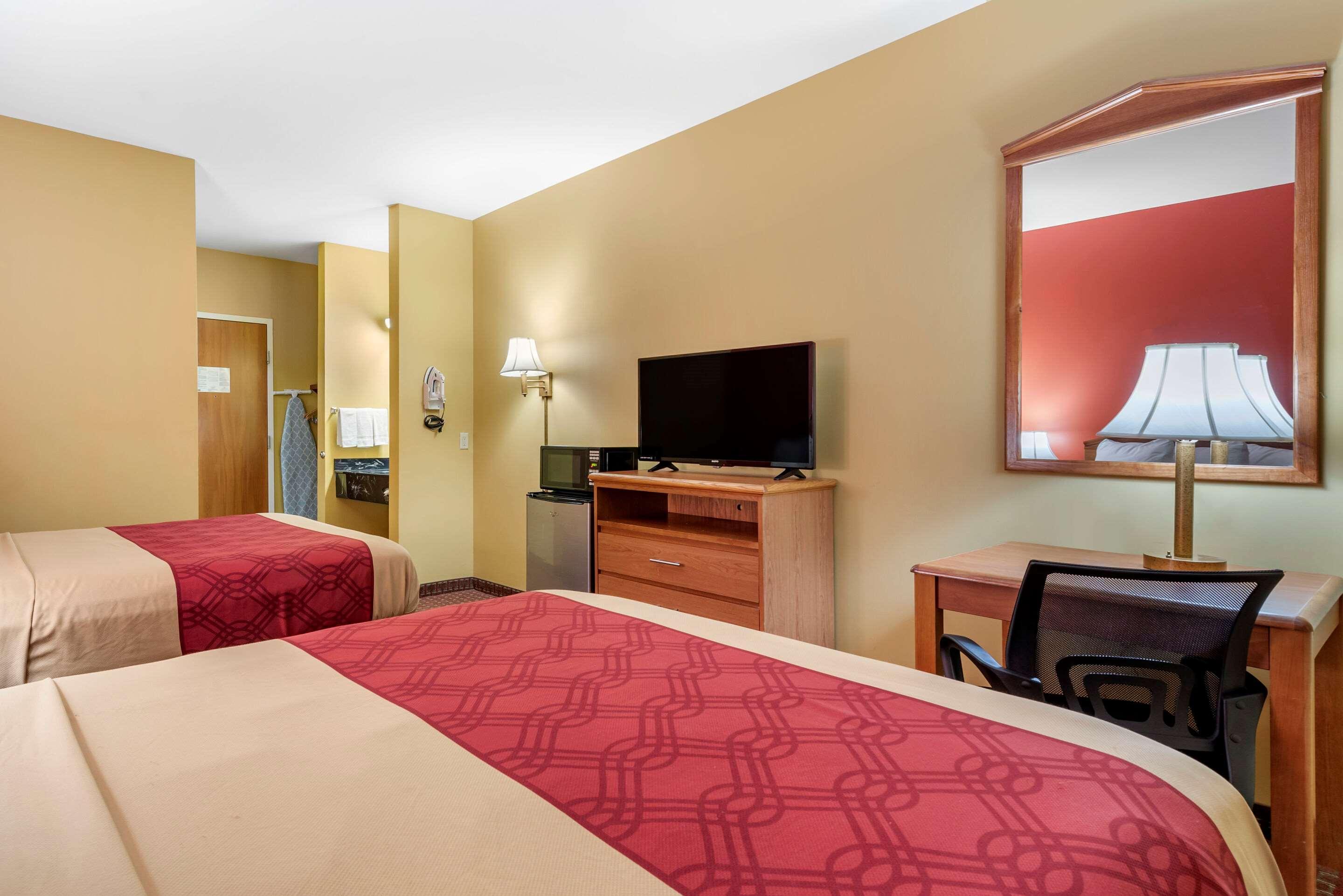 Econo Lodge Louisville Airport Exterior foto